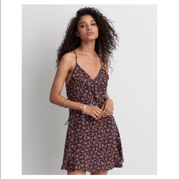 American Eagle Outfitters Dresses & Skirts - 5/$20. American Eagle Floral Dress 👗 NWT